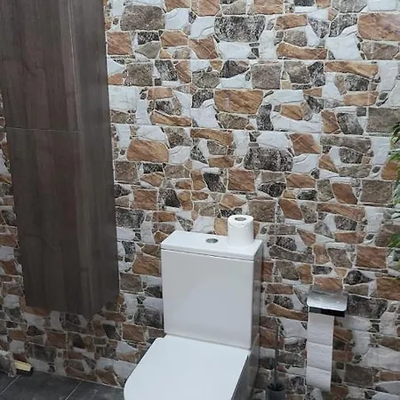 Δωμάτια σε οικογενειακή κατοικία Lotus *