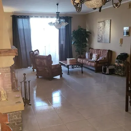 Δωμάτια σε οικογενειακή κατοικία Lotus